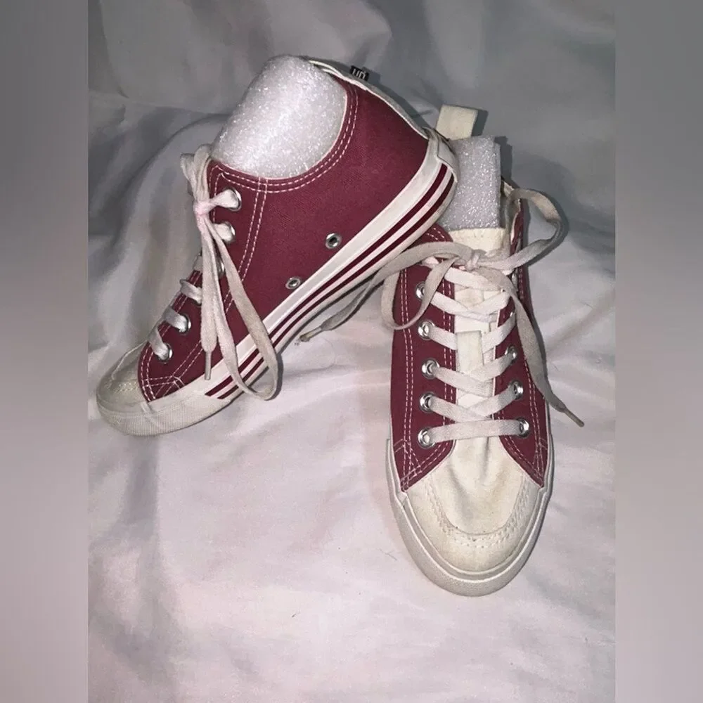Mississippi State University Sneaker Collegiate Maroon White Women Skicks Size7